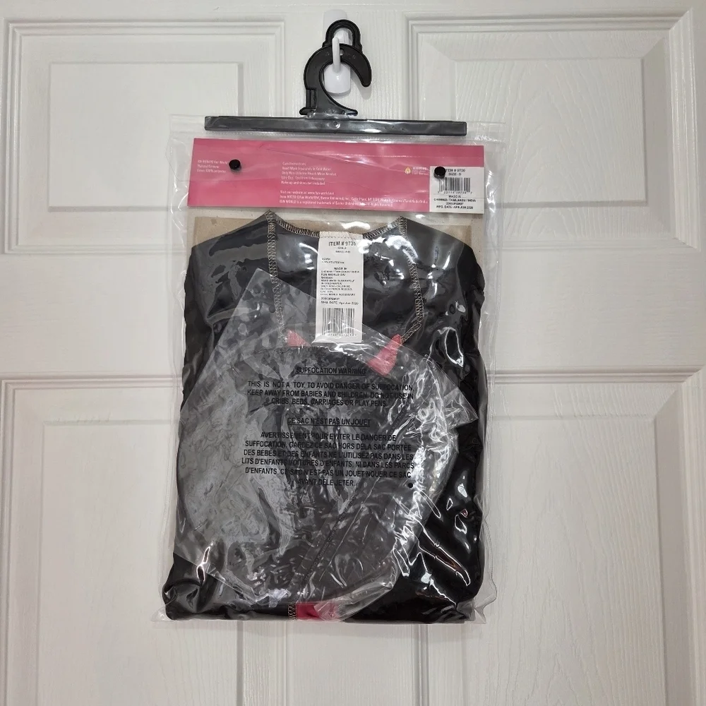 Child Wendy the Witch Halloween Costume Black & Pink Size Small 4-6 Cosplay
